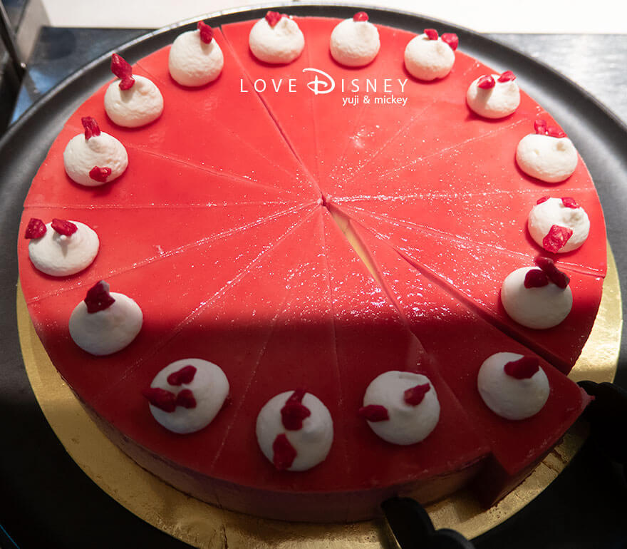 東京ディズニーシー・ホテルミラコスタ「オチェーアノ」ブッフェ、デザート（ベリーのムース）