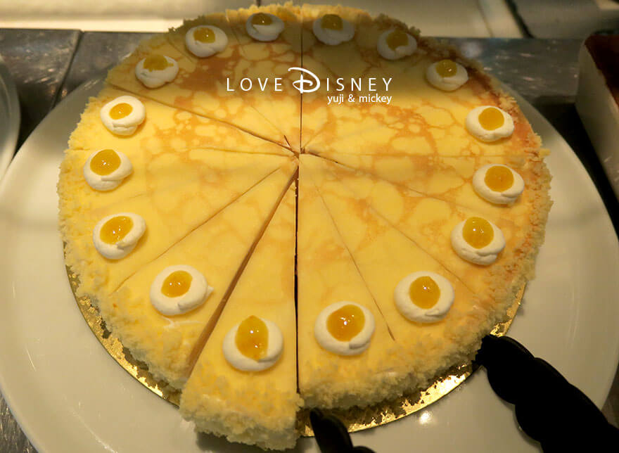 オチェーアノ TDS25周年ブッフェ オレンジのミルクレープ