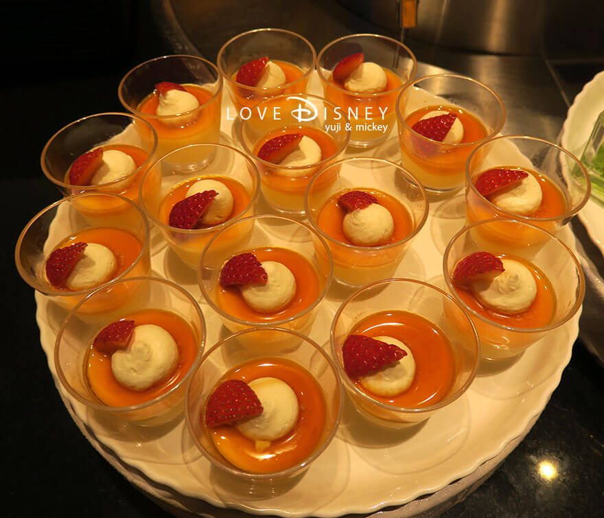 シェフ・ミッキー スパークリング・ジュビリーブッフェ カスタードプディング