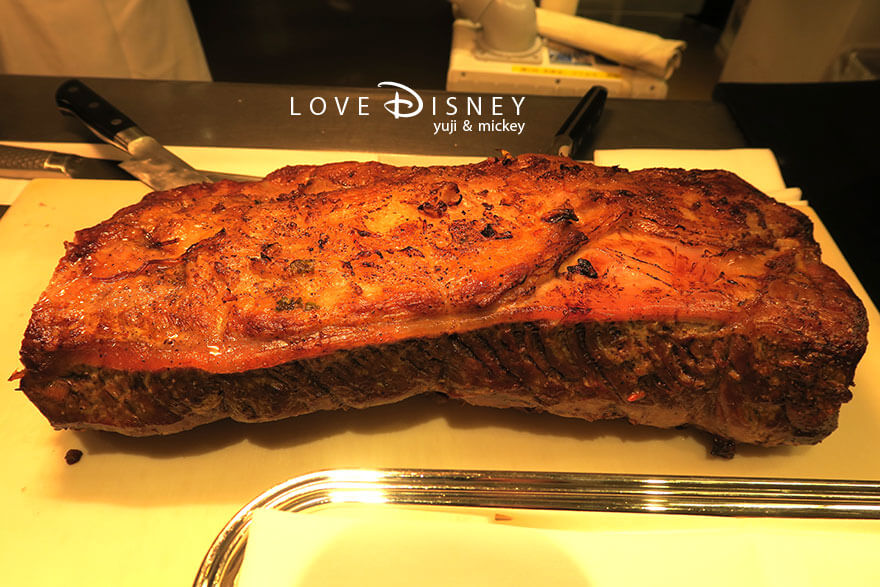 シェフ・ミッキー スパークリング・ジュビリーブッフェ ローストビーフ塊
