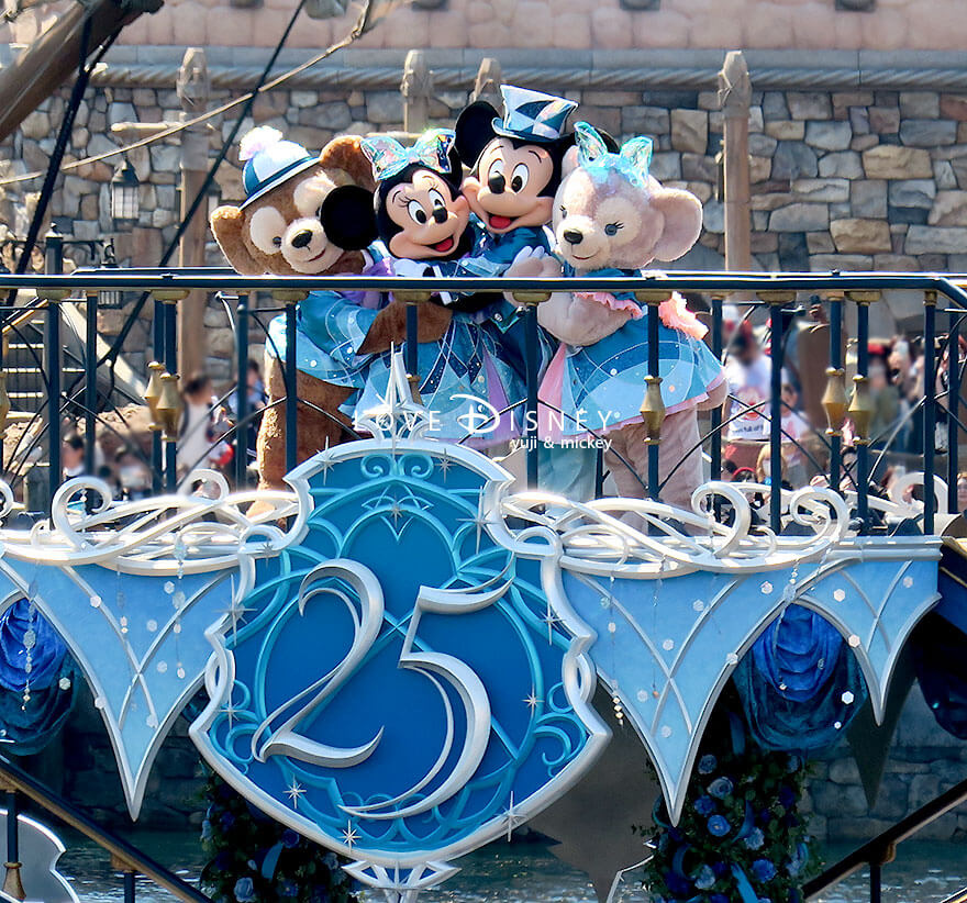 オチェーアノのテラス TDS25周年 スパークリング・ジュビリー・セレブレーション ミッキー＆ミニーとダッフィー＆シェリーメイのハグシーン