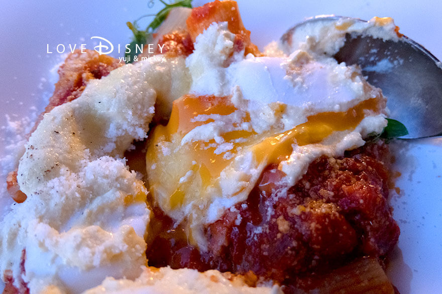 リストランテ・ディ・カナレット フード＆ワイン・フェスティバル シェフズ・イマジネーション パスタ リガトーニトマトのカルボナーラ風（半熟卵乗せ）