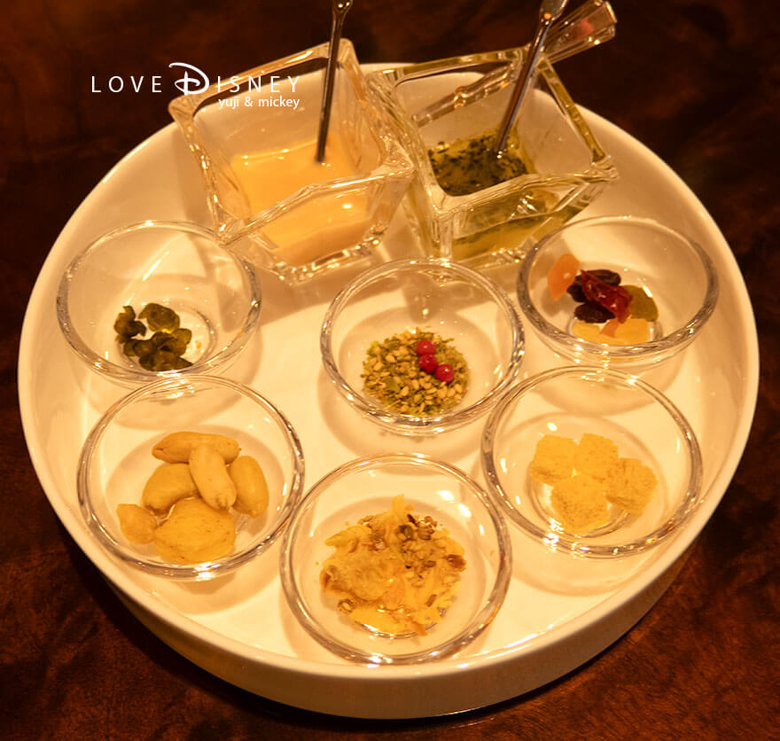 エンパイア・グリル TDS25周年 スパークリング・ジュビリーランチ ドレッシングとトッピング