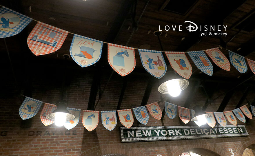 ニューヨーク・デリ フード&ワイン・フェスティバル 店内デコレーション