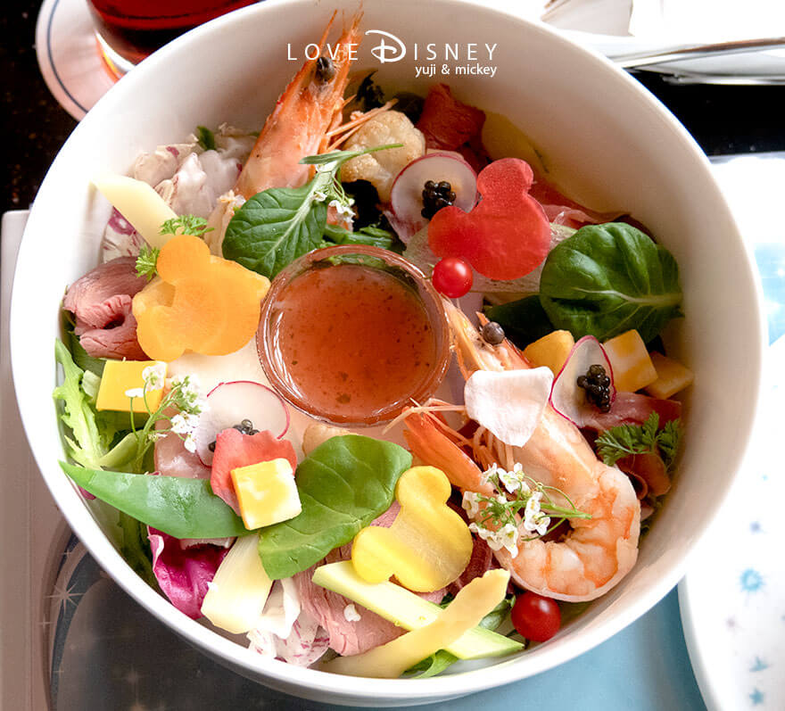 ハイピリオン・ラウンジ TDS25周年 プレミアムスウィーツセット 彩り野菜のサラダ