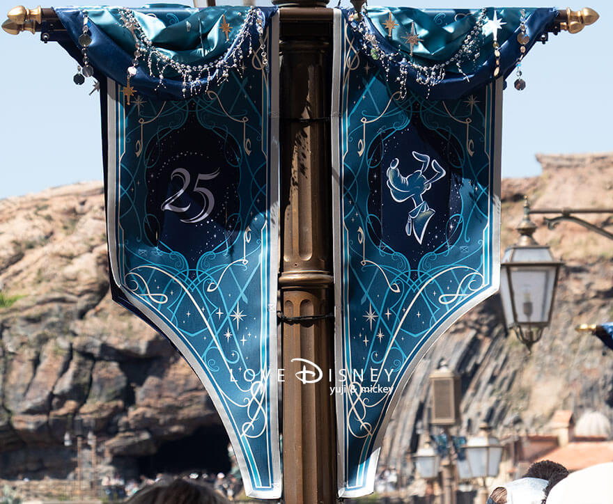 メディテレーニアンハーバー TDS25周年 スパークリング・ジュビリー デコレーション プルートのタペストリー