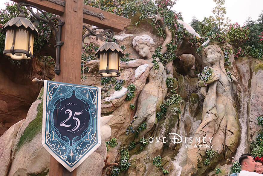 ファンタジースプリングス TDS25周年 スパークリング・ジュビリー デコレーション タペストリー