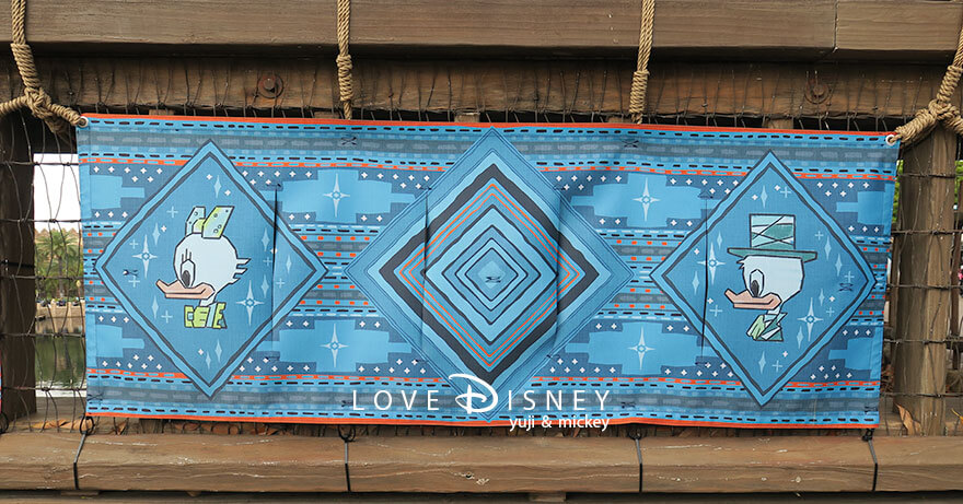 ロストリバーデルタ TDS25周年 スパークリング・ジュビリー デコレーション タペストリー（ドナルド＆デイジー）