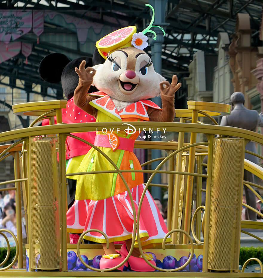 TDL プラザ イッツ・ア・スウィーツフルタイム！ ミッキーフロート停止位置 クラリス（その2）