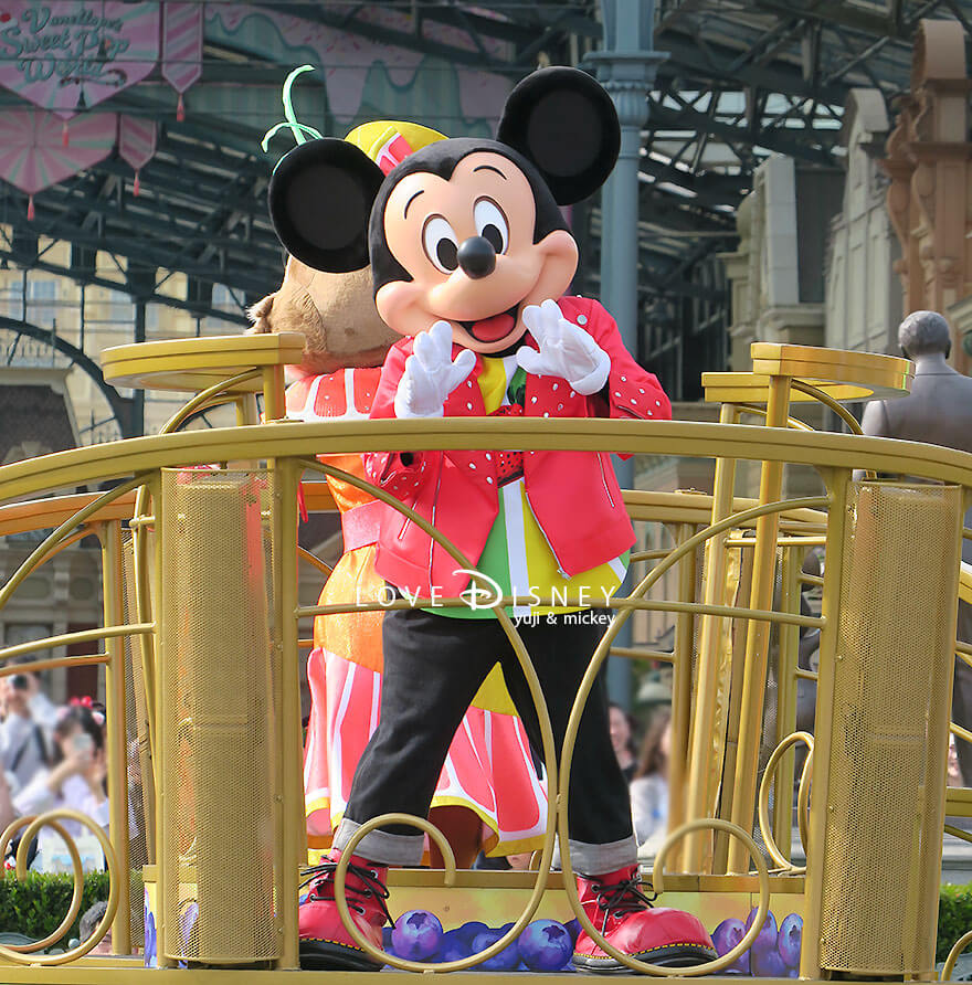 TDL プラザ イッツ・ア・スウィーツフルタイム！ ミッキーフロート停止位置 ミッキー（その2）