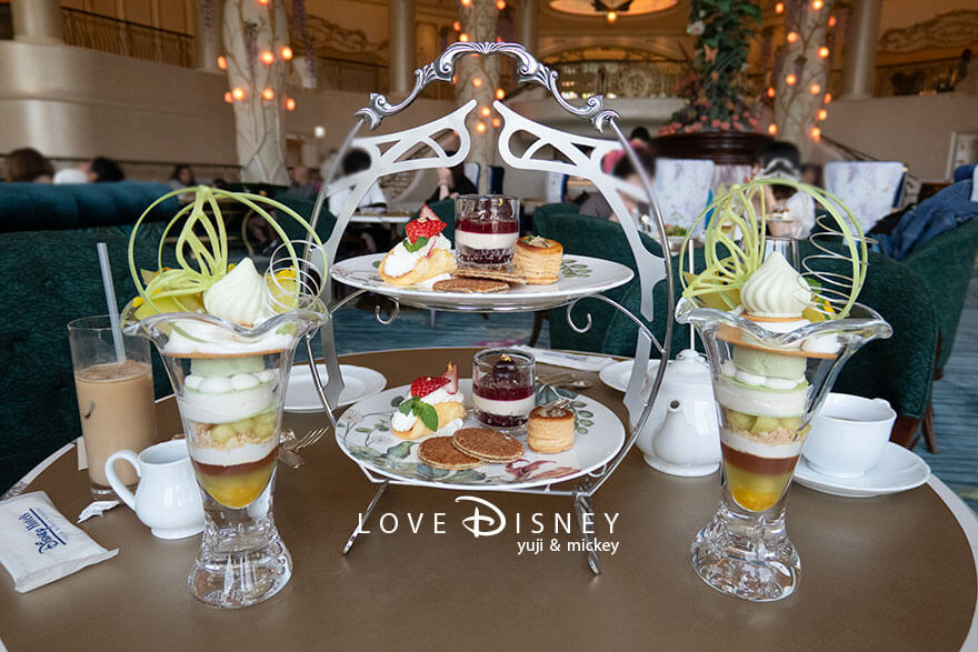東京ディズニーシー・ファンタジースプリングスホテル グランパラディ・ラウンジ デザートセット（その1）