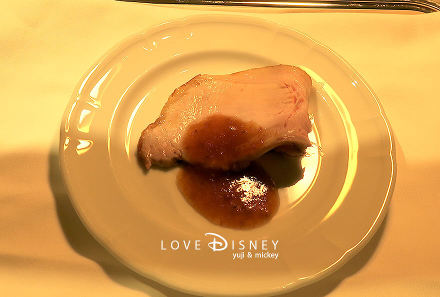 ファンタジースプリングス・レストラン ランチブッフェ 温かい料理 ローストポーク（オニオンソース）