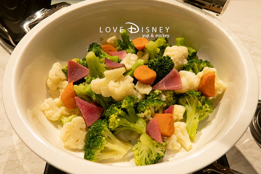 ファンタジースプリングス・レストラン ブレックファスト 温かい料理 温野菜