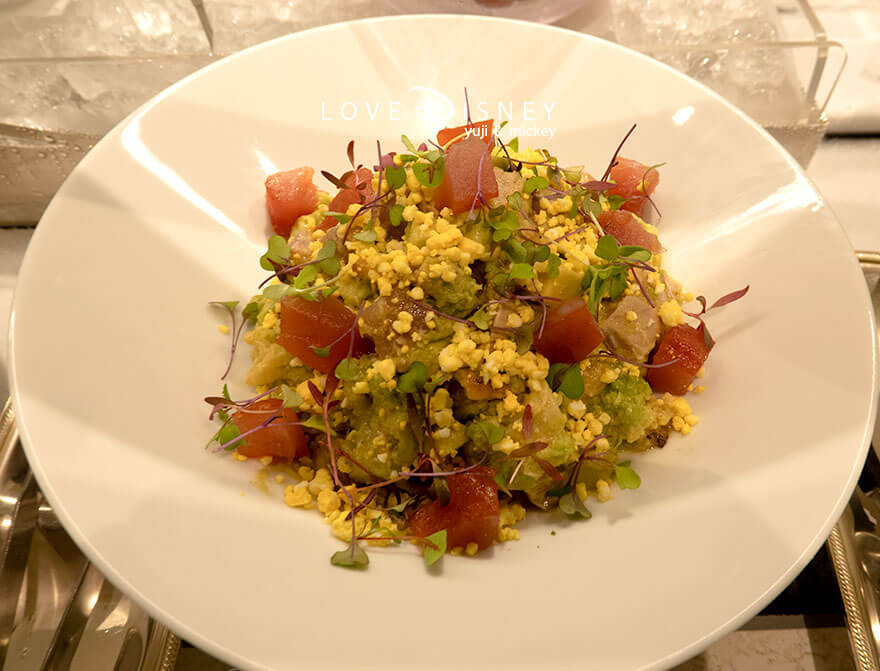 ファンタジースプリングス・レストラン ディナーブッフェ 冷たい料理 マグロとアボカドのサラダ