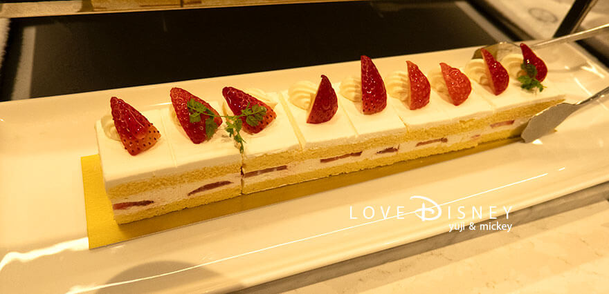 ファンタジースプリングス・レストラン ディナーブッフェ デザート ストロベリーショートケーキ