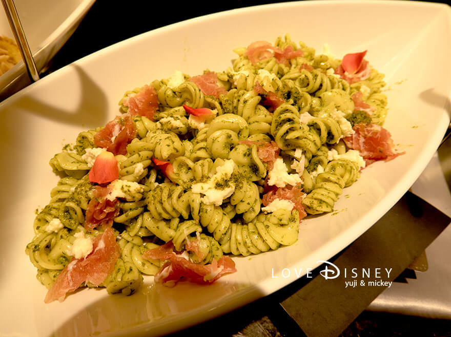 TDS25周年 シェフ・ミッキー スパークリング・ジュビリーランチブッフェ 冷たい料理(パスタサラダハーブソース)