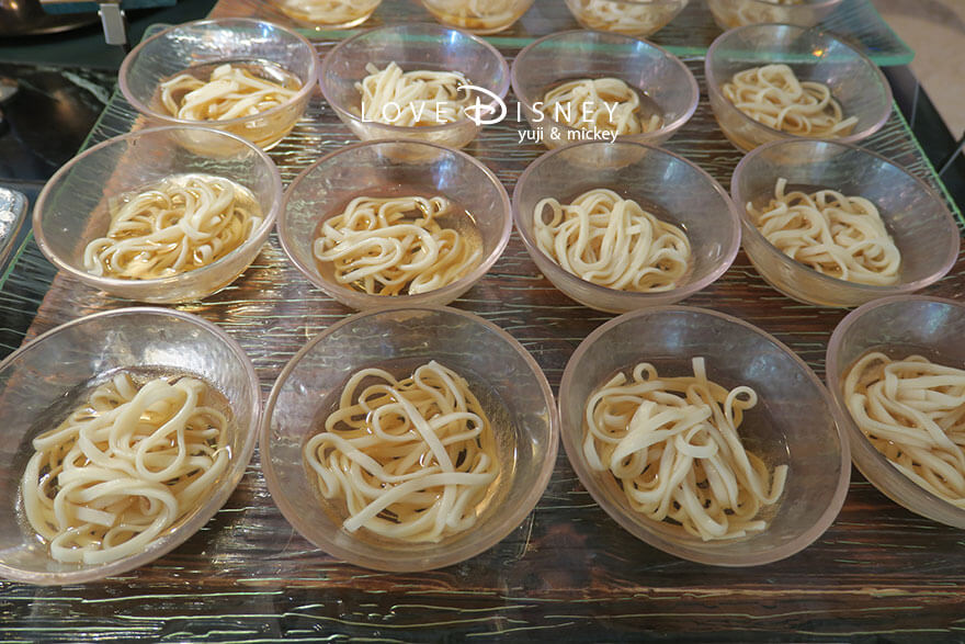 ハローハローサマー！ シャーウッドガーデン・レストラン 冷たい料理（うどん）