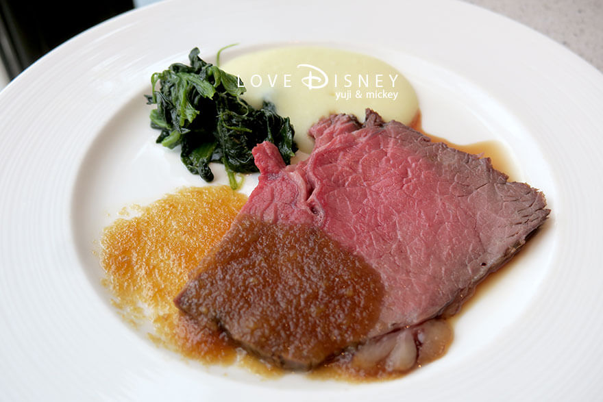 TDS25周年 オチェーアノ スパークリング・ジュビリーブッフェ 温かい料理（ローストビーフ）