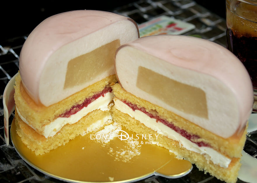ハイピリオン・ラウンジ トロピカルサマーフェスティバルケーキセット ピーチムースとハイビスカスゼリー（中身）