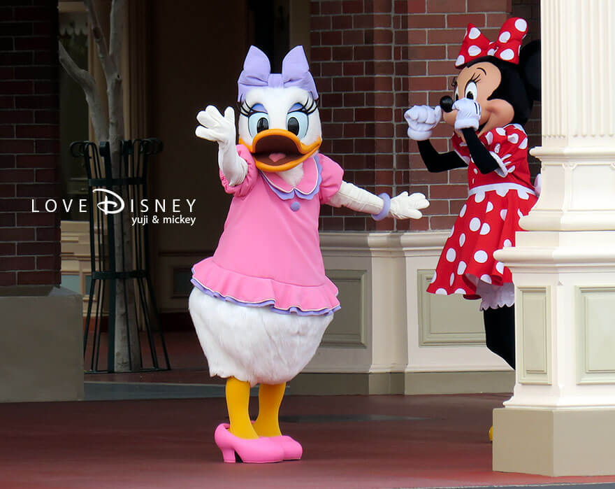 TDL 開園前グリーティング デイジー