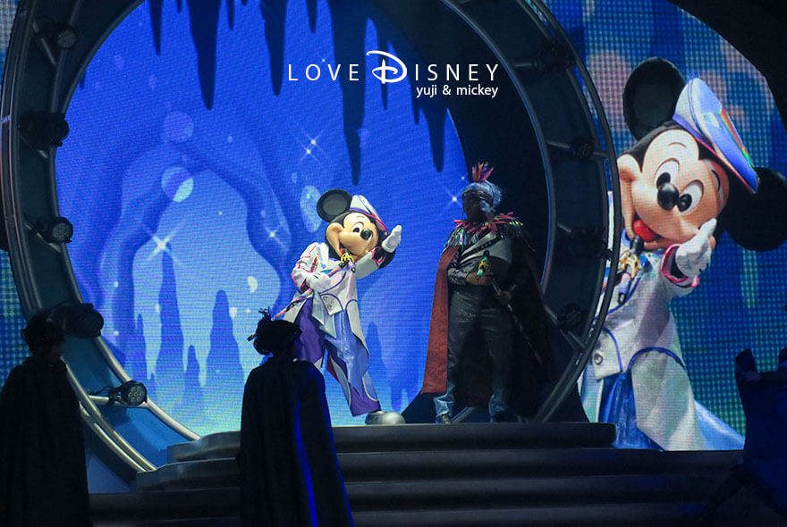 東京ディズニーランド ショーベース The D-Groovationz4 Live: Happy! Funky! Groovy! Tour モアナと伝説の海2（その1）