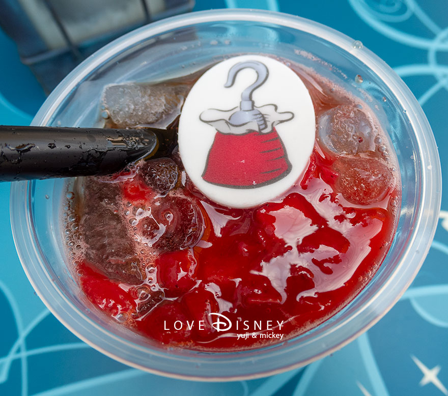 ディズニー・ハロウィーン2026 TDR グルメ スパークリングゼリードリンク(コカ・コーラ&ストロベリー)上部分