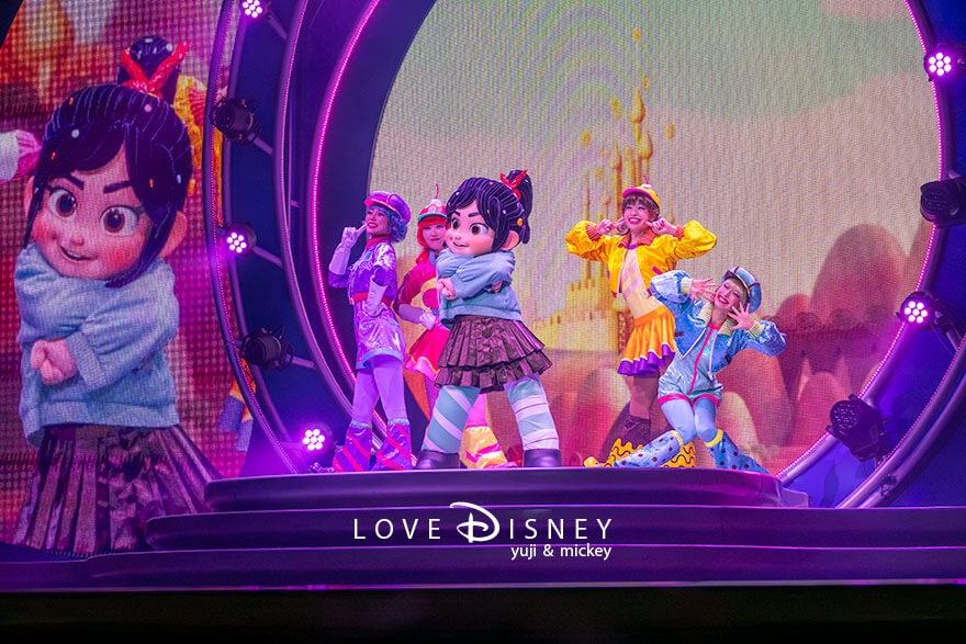 TDL ショーベース The D-Groovationz4 Live: Happy! Funky! Groovy! Tour Dグル シュガー・ラッシュシーン（その1）