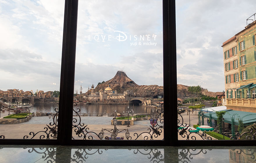 東京ディズニーシー・ホテルミラコスタ ベッラヴィスタ・ラウンジ 朝食 窓側1列目の席（その3）