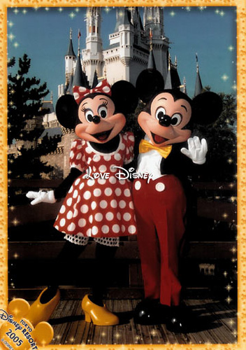 パーク開演前のショー！