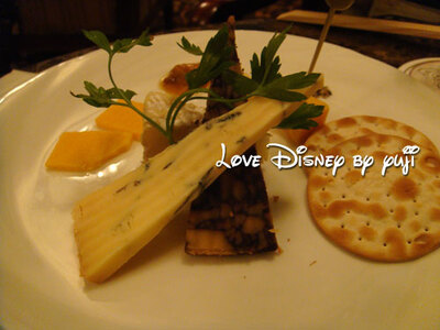 ディズニーで無料で飲む酒！マーセリンサロン