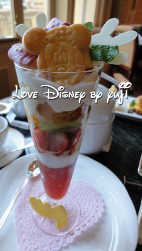 ミニーマウス・パフェ画像！ドリーマーズ・ラウンジ