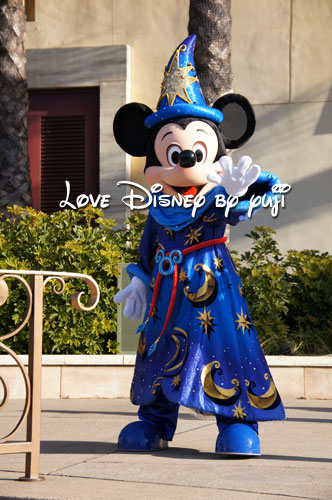 今限定衣装のミッキー画像！アトモスフィア・ショー