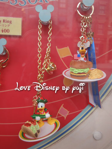 新グッズ！テーブル・イズ・ウェイティング・アクセサリー