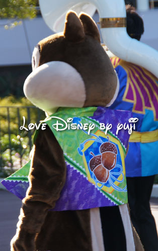 ランド・ニューイヤーズ・グリーティング2013画像！チップ＆デール＆グーフィー