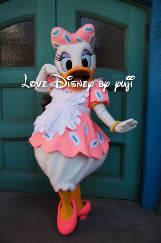 デイジー撮影会開催＆３０周年限定年間パスポート柄発表！