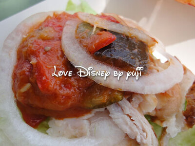 ミッキーブレッドサンド(チキンデリサンド)！ランド・食べ物