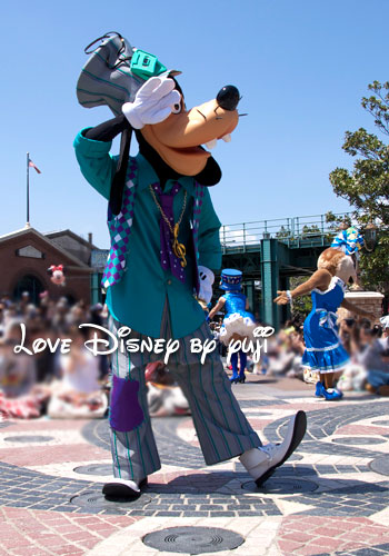 中央通路最前列から撮影・グーフィー画像＆シーの新「謎解きプログラム」