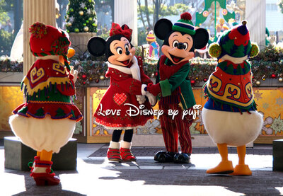 ホリデーグリーティング・フロム・セブンポートのステージ裏！４人で電車ごっこ