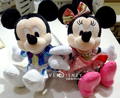 雨の日限定のミニパレード「ナイトフォール・グロウ」グッズを3個紹介！ in TDL