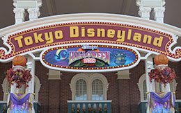 TDL「ディズニー・ハロウィーン2018」エントランス〜プラザのデコレーション紹介！