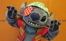 「ディズニークルーズ地中海+ローマ」旅行記〜4日目（パイレーツ衣装のキャラクターグリーティング）〜