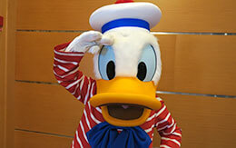 「ディズニークルーズ地中海+ローマ」旅行記〜5日目（クルーズ衣装を着たミッキー＆フレンズのグリーティング）〜