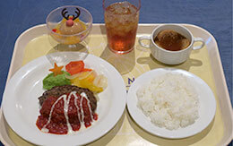 トナカイをモチーフにしたデザートが可愛いクリスマスグルメ「セレクトファイブセット」 in ホライズンベイ・レストラン