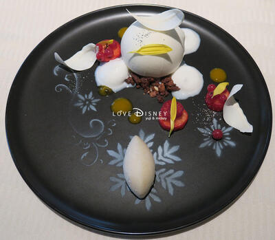 雪の日をイメージしたデザートが美しい！オチェーアノ「クリスマスランチコース」体験レポ