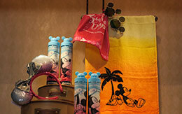 親子コーデも楽しめる夏グッズ「EASY BREEZY SUNSHINE DAYS」グッズ紹介