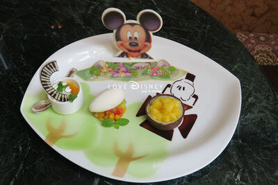 お一人様でも楽しめる「Welcome to New Dreams!アフタヌーンティーセット」 in ドリーマーズ・ラウンジ