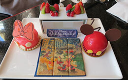 自分でミッキーとミニーを完成させる「ファン・デコ・デザート」体験レポ in ハイピリオン・ラウンジ