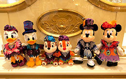 東京ディズニーリゾートで販売中「ディズニー・ハロウィーン2021」グッズとお菓子を大公開