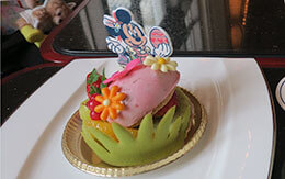 ディズニー・イースター2022「ケーキセット」＆「スペシャルドリンク」紹介 in ハイピリオン・ラウンジ