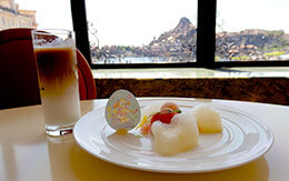 クッキー・アンがエッグハントしている情景をイメージしたデザートが可愛いランチコース紹介 in ベッラヴィスタ・ラウンジ